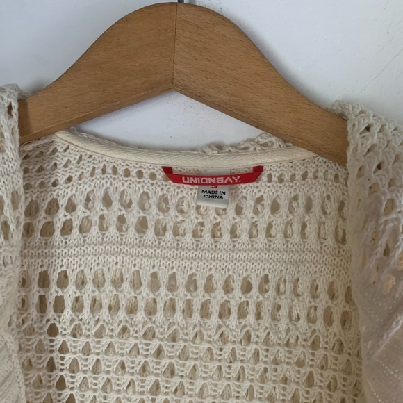 Vintage Y2K cream crochet hooded maxi cardigan - Picture 4 of 8